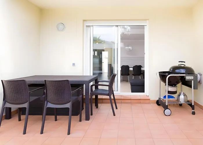 Apartament Oasis Fanabe Townhouse