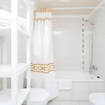 Oasis Fanabe Townhouse 阿德耶