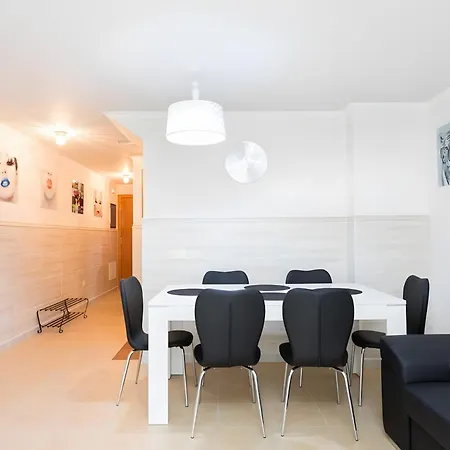 Oasis Fanabe Townhouse