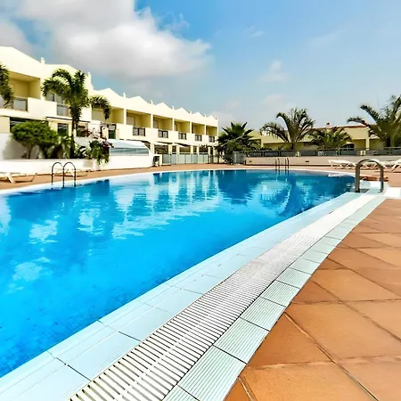 דירה Oasis Fanabe Townhouse אדחה