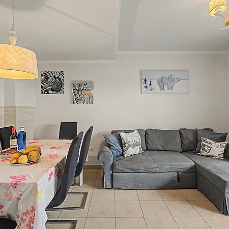 Oasis Fanabe Townhouse *