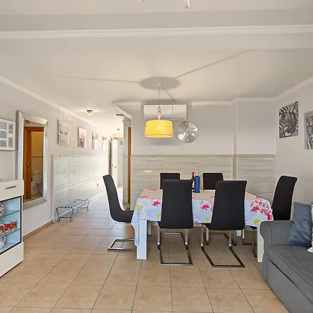 Appartamento Oasis Fanabe Townhouse *