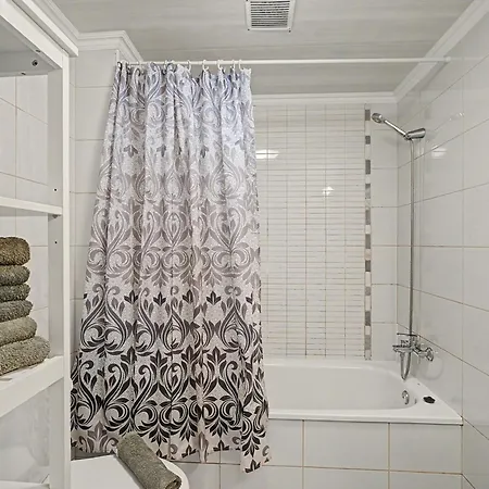 Oasis Fanabe Townhouse